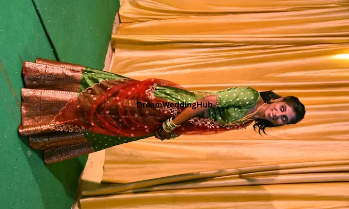 MAKE ME BEAUTY PARLOUR